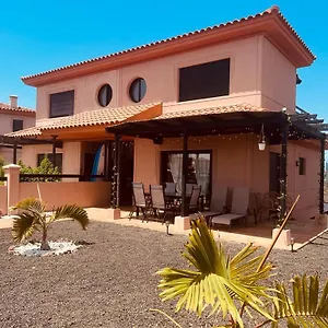 Casa Alaia , Lajares España
